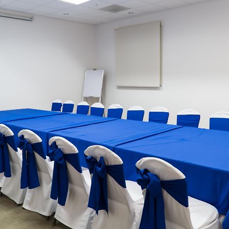 Holiday Inn Express Managua By Ihg Extérieur photo