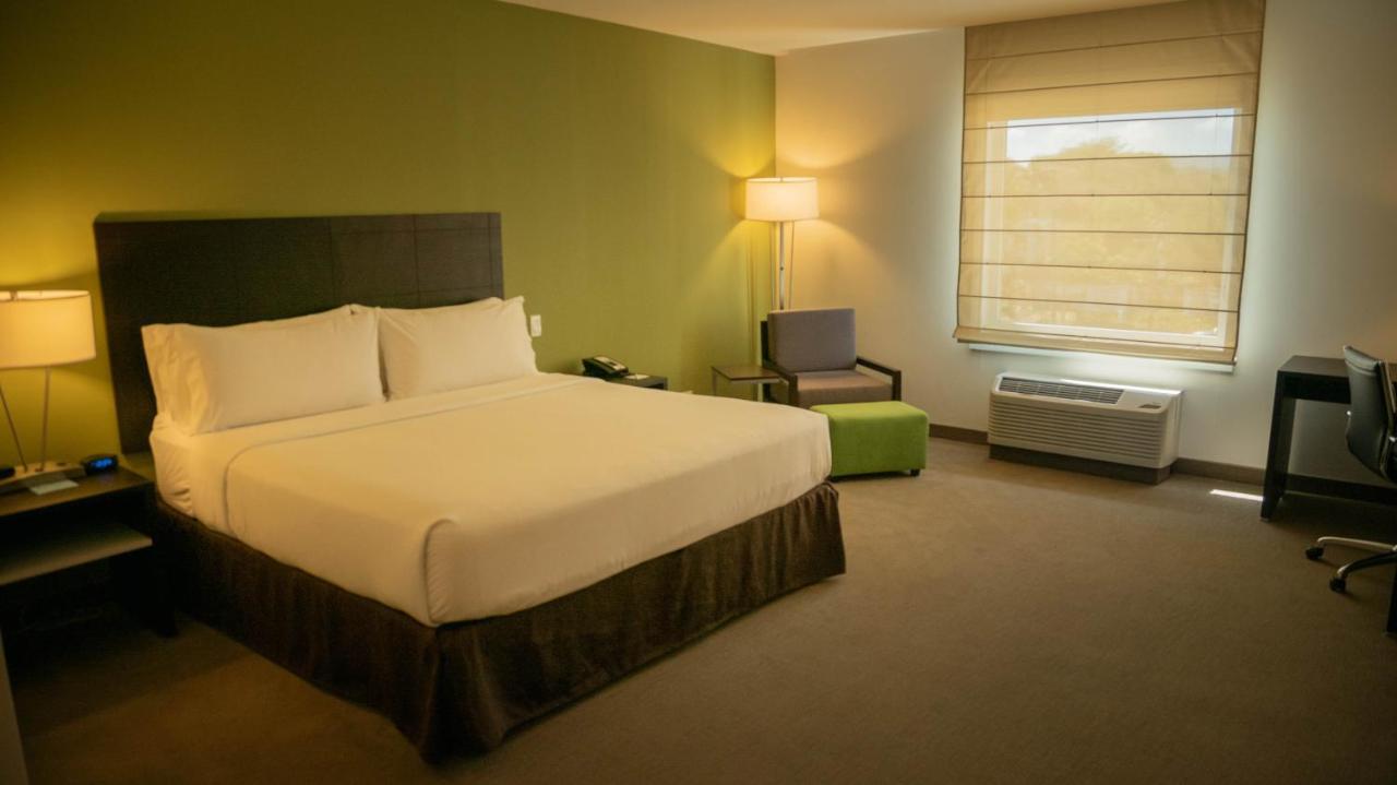 Holiday Inn Express Managua By Ihg Extérieur photo