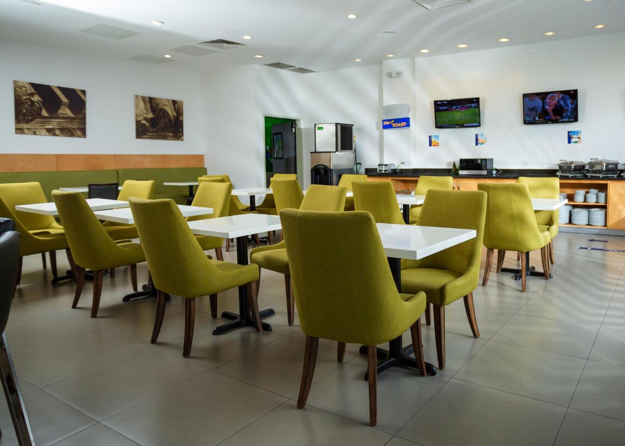 Holiday Inn Express Managua By Ihg Extérieur photo