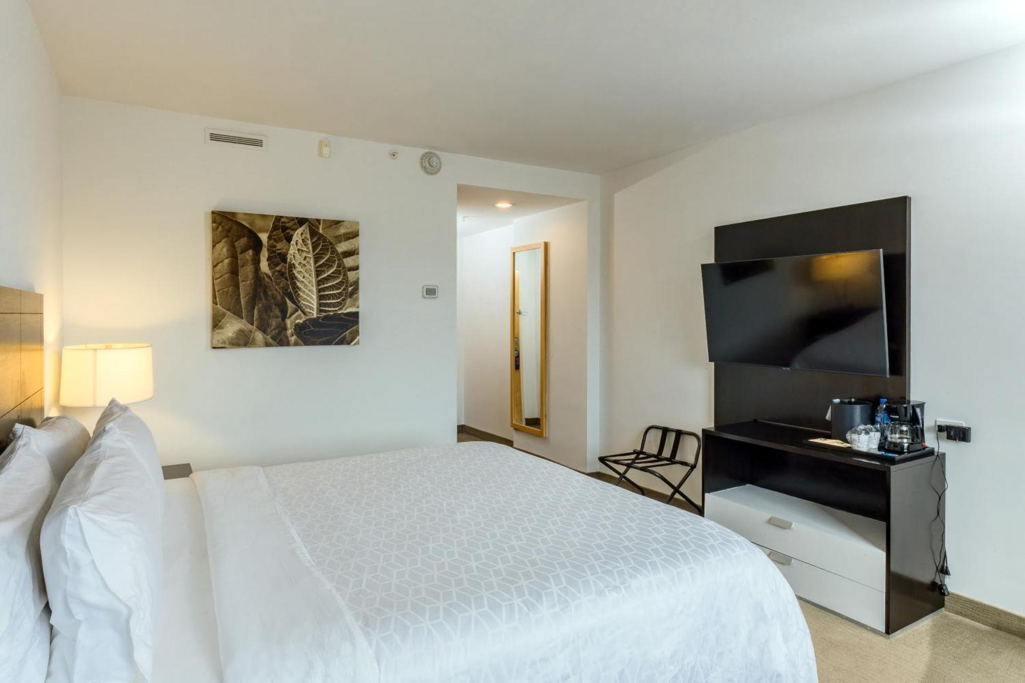 Holiday Inn Express Managua By Ihg Extérieur photo